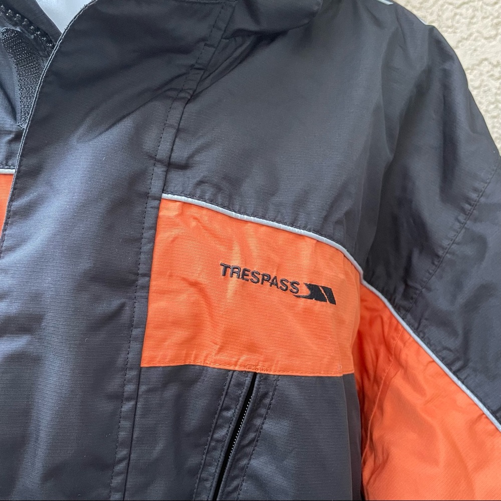 Black/Orange Trespass Winter Jacket - image 3